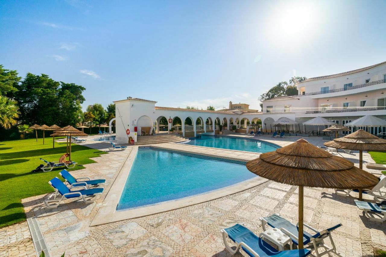 Praia Da Rocha, Vila Rosa, T1, Piscinas, Parqueamento E Internet By Ig Portimao Exterior photo